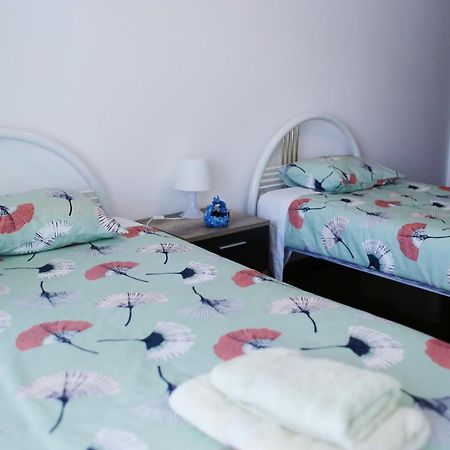 Apartamento Na Praia กอสตา ดา กาปาริกา ภายนอก รูปภาพ