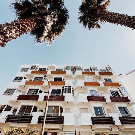 Apartamento Na Praia กอสตา ดา กาปาริกา ภายนอก รูปภาพ