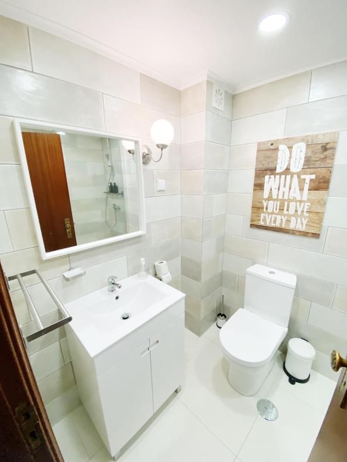 Apartamento Na Praia กอสตา ดา กาปาริกา ภายนอก รูปภาพ