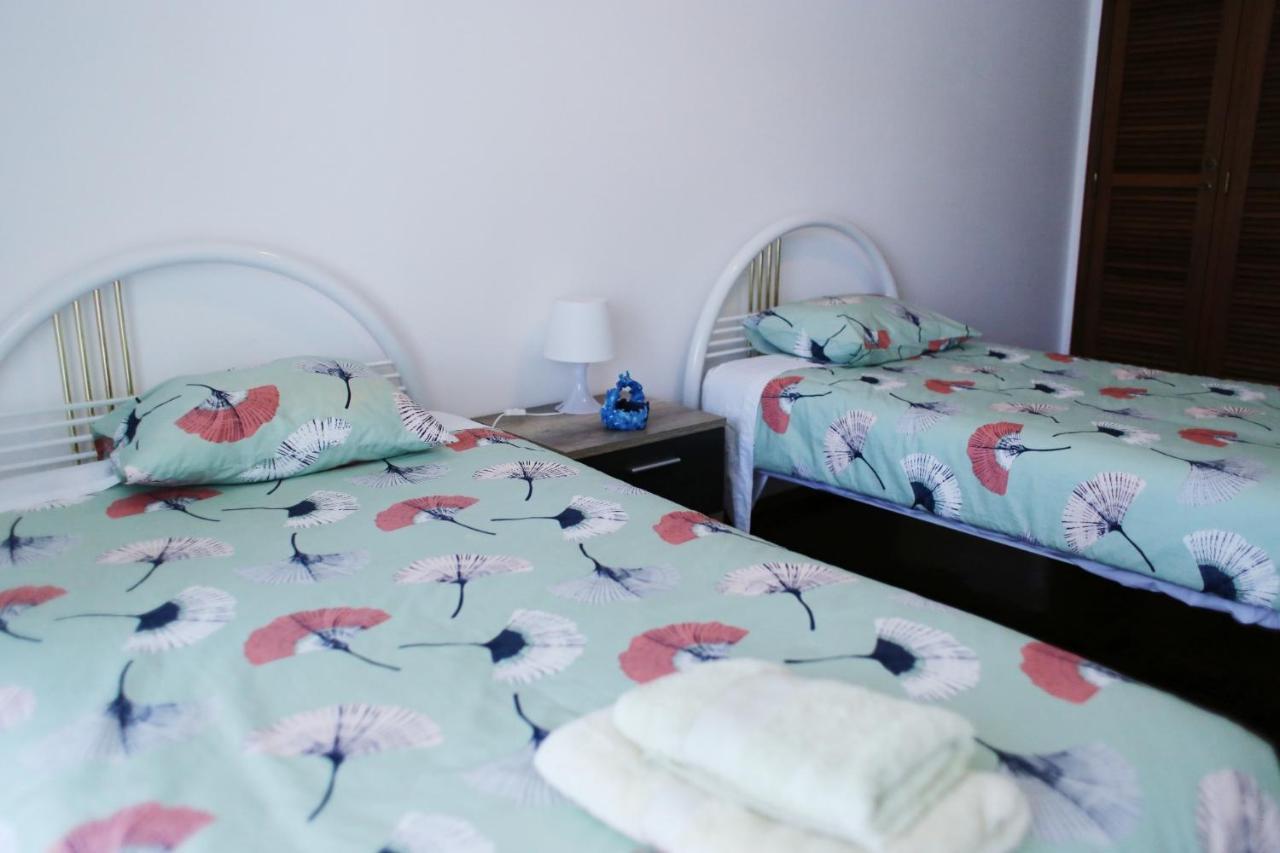 Apartamento Na Praia กอสตา ดา กาปาริกา ภายนอก รูปภาพ