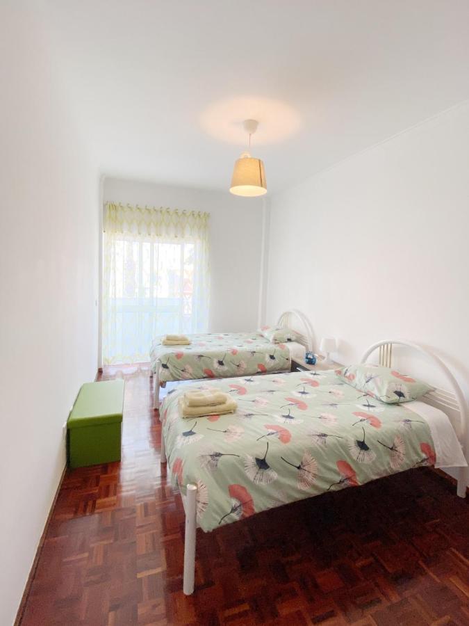 Apartamento Na Praia กอสตา ดา กาปาริกา ภายนอก รูปภาพ