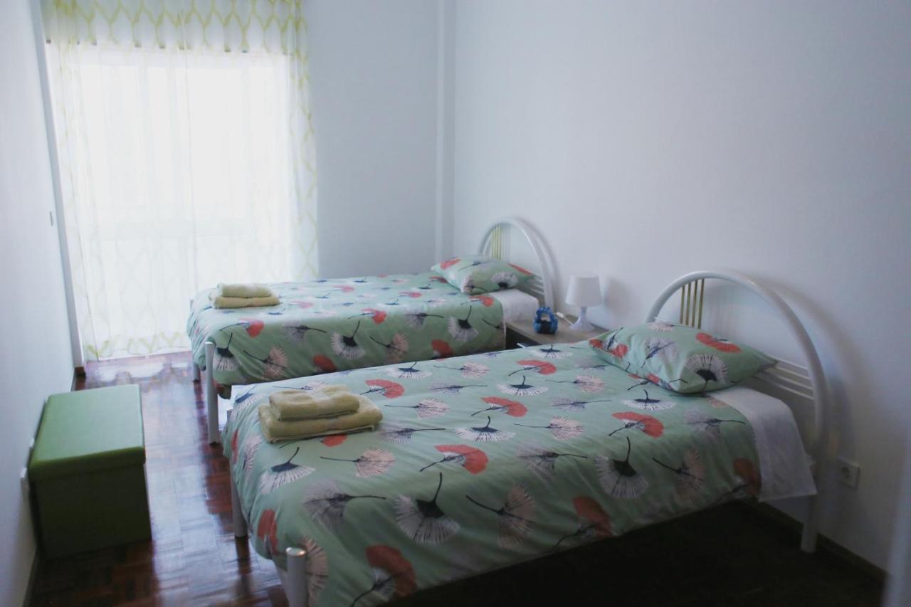 Apartamento Na Praia กอสตา ดา กาปาริกา ภายนอก รูปภาพ