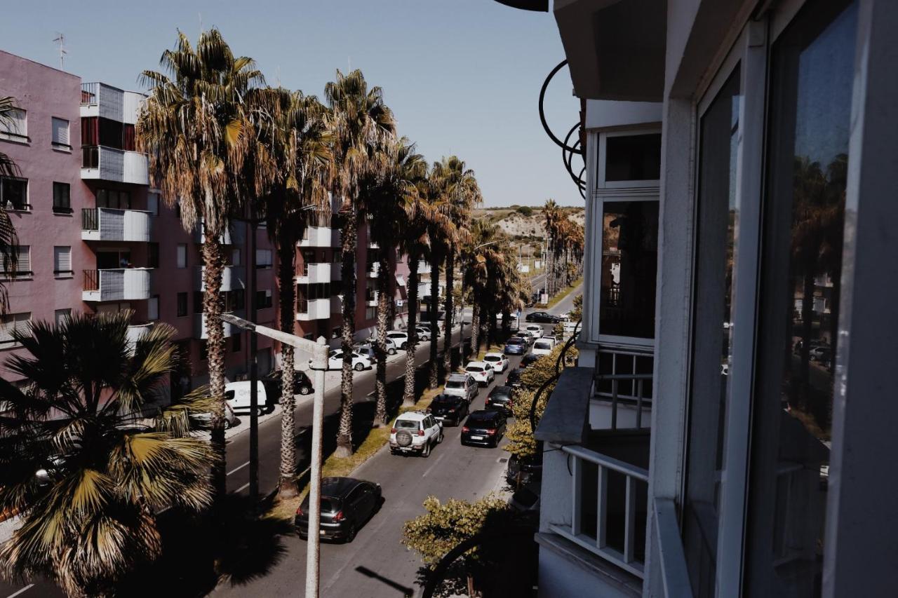 Apartamento Na Praia กอสตา ดา กาปาริกา ภายนอก รูปภาพ