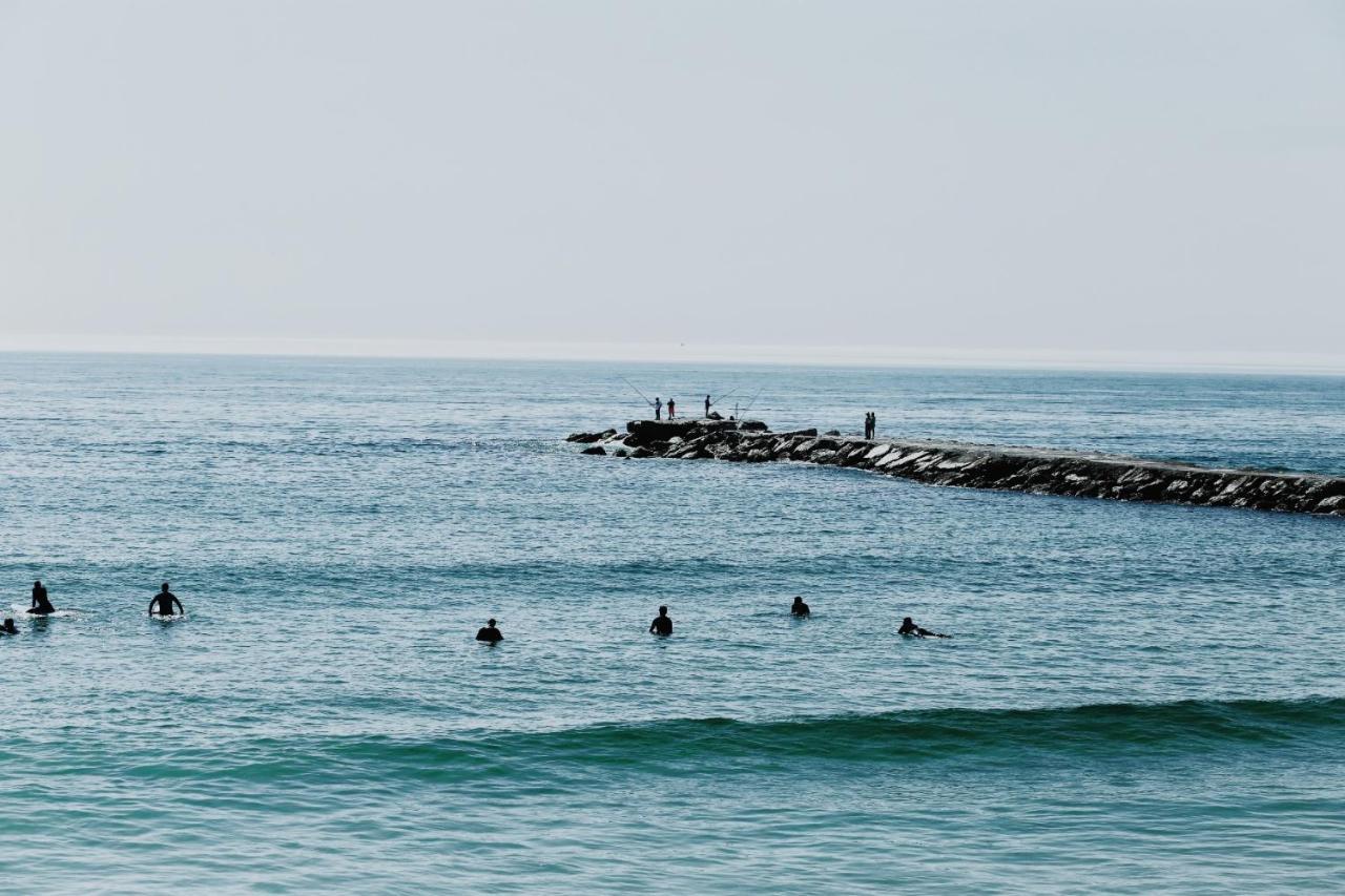 Apartamento Na Praia กอสตา ดา กาปาริกา ภายนอก รูปภาพ